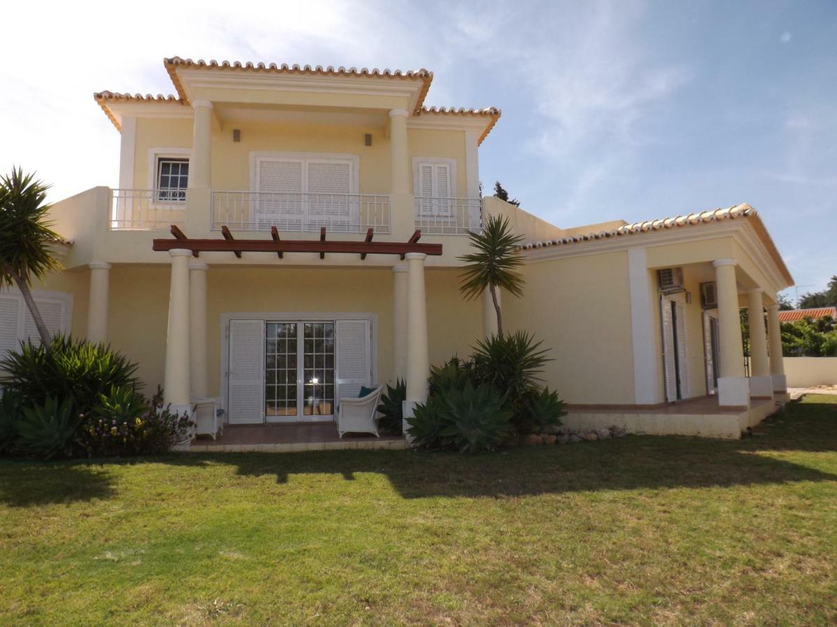 Villa Estrelamar โบลิเคมี ภายนอก รูปภาพ