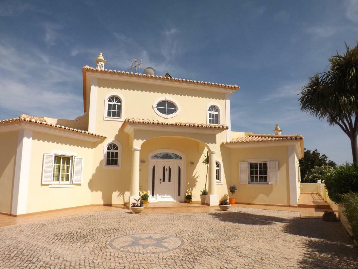 Villa Estrelamar โบลิเคมี ภายนอก รูปภาพ